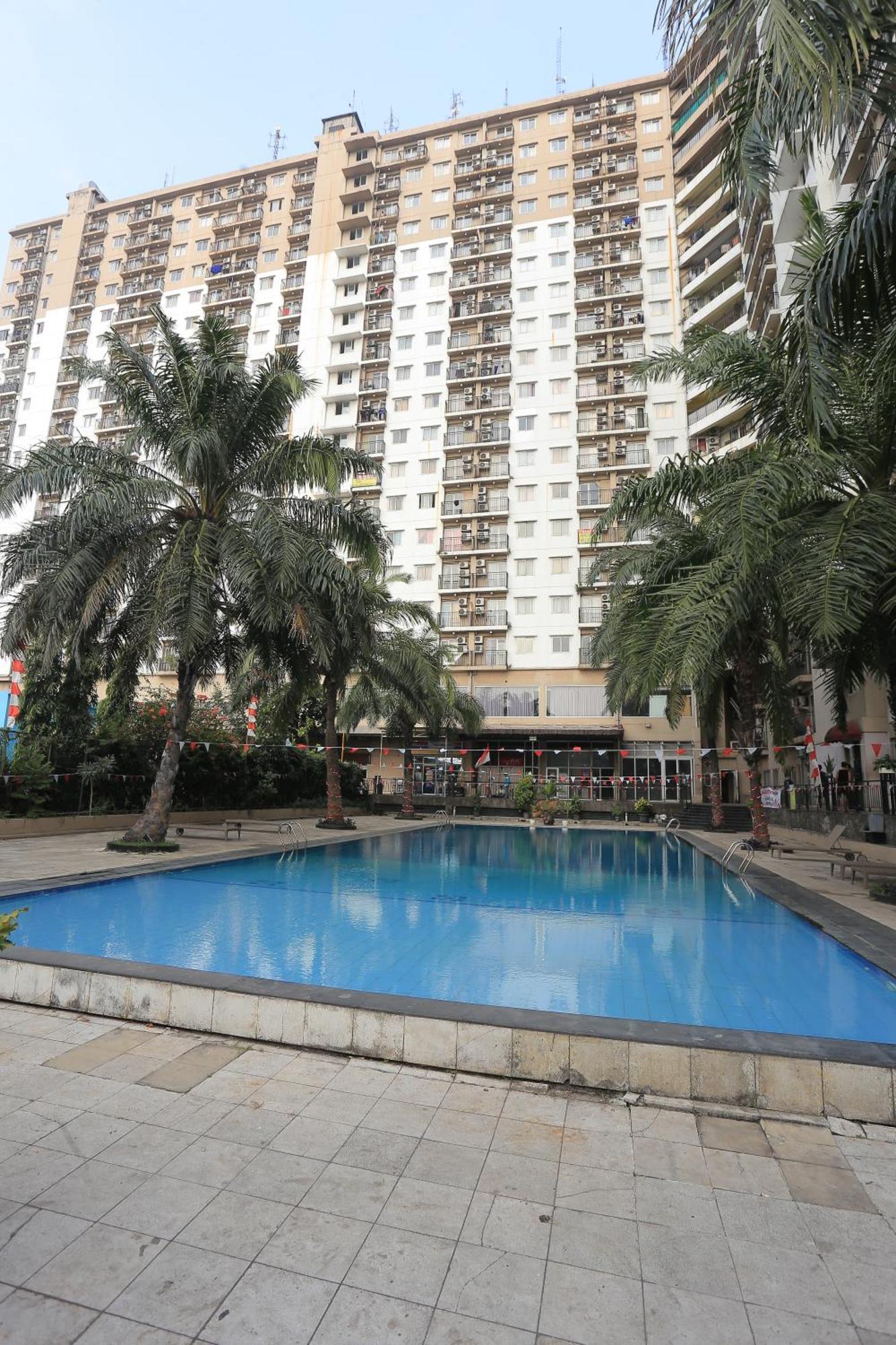 Collection O Bekasi Kota Near Lrt Bekasi Formerly Apartment Mutiara Bekasi Exterior foto